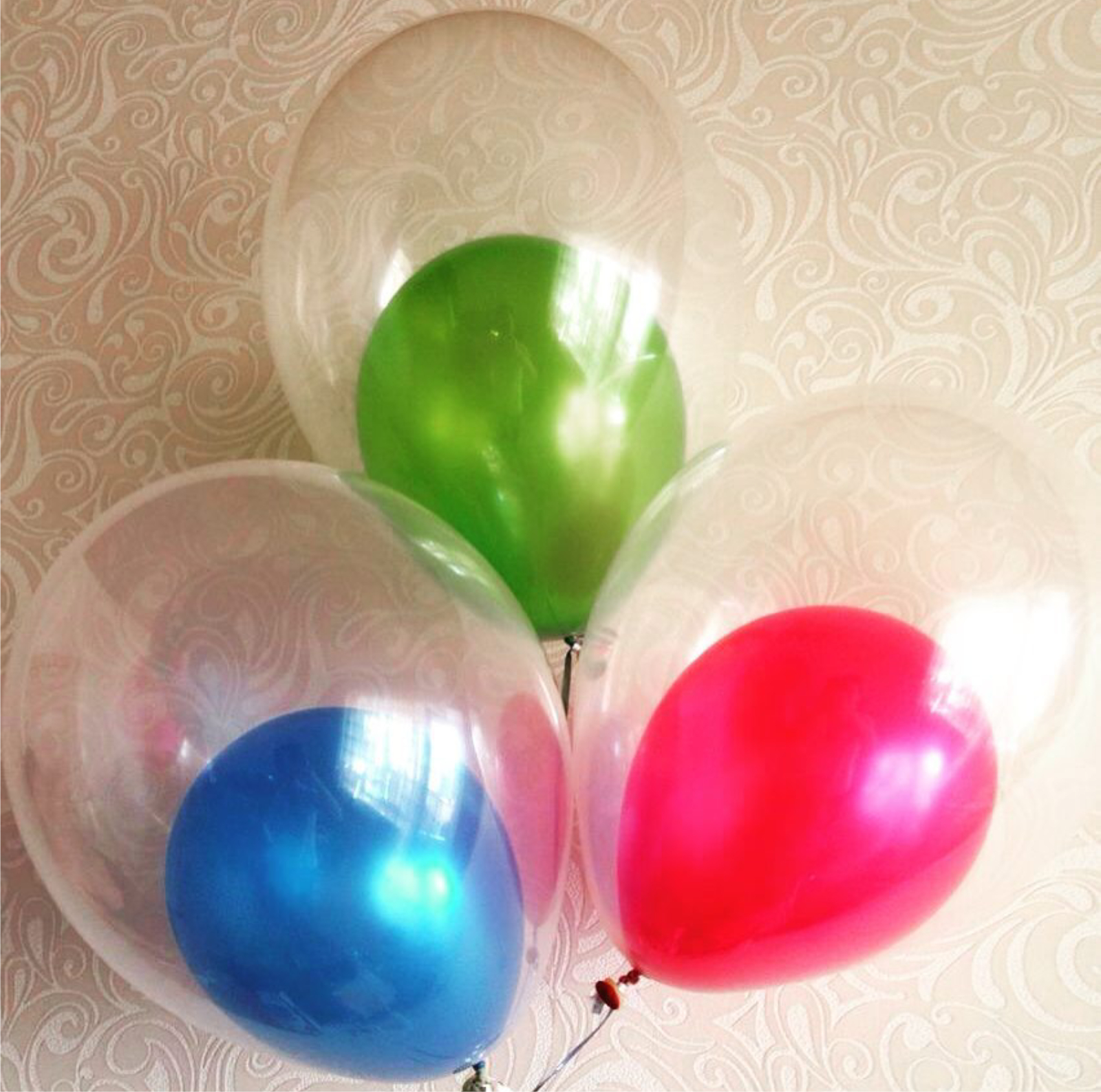 Гелевые шарики в домашних. Шарики гелевые. Разноцветные шары гелиевые. Воздушный шарик гелевый. Прозрачные гелевые шарики.
